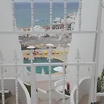 Sea View Apartamento *